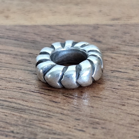 Pandora Sterling Silver Heart Row Spacer Bead Charm - Picture 1 of 2